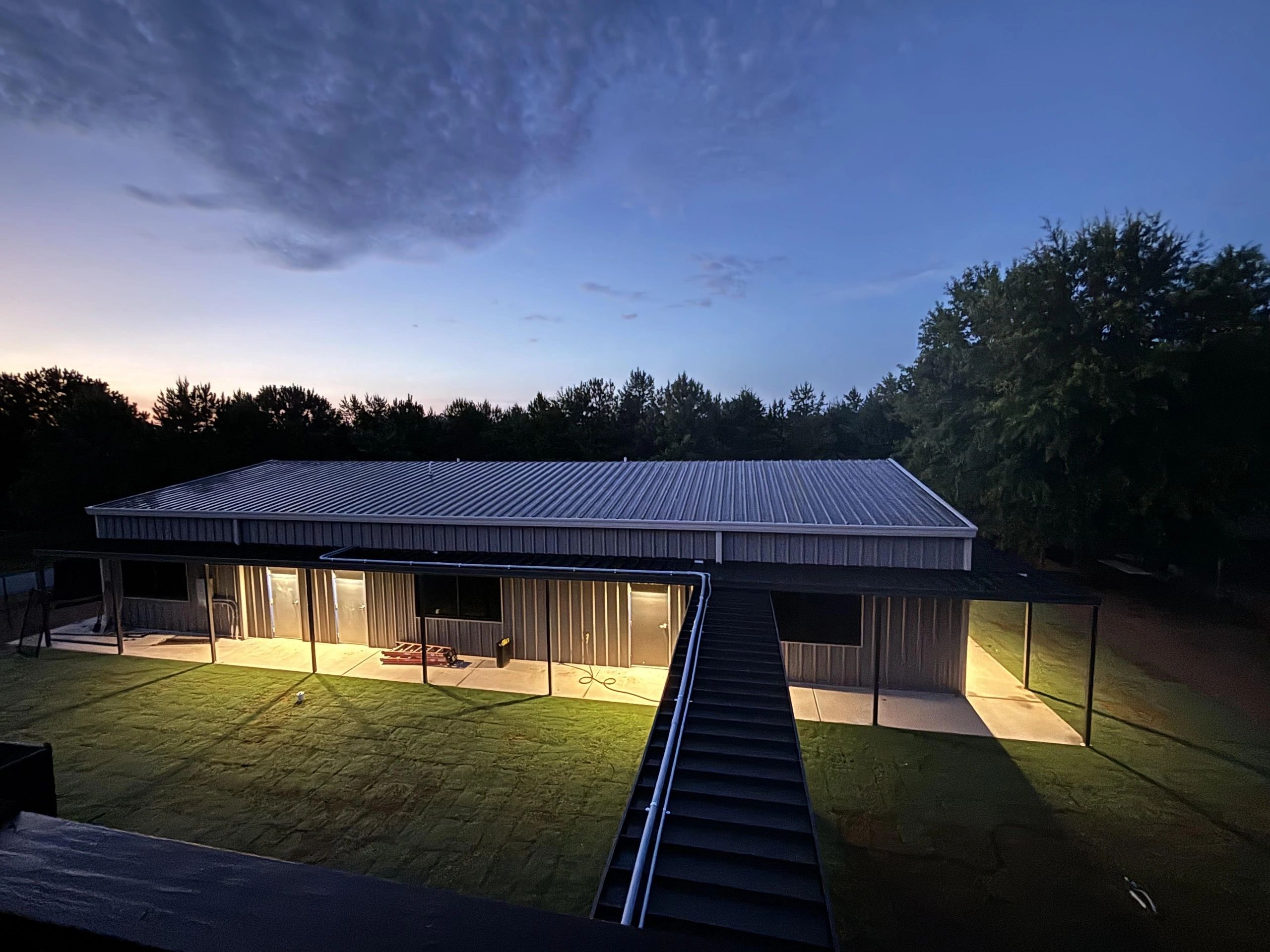 Commercial building construction quality and safety
